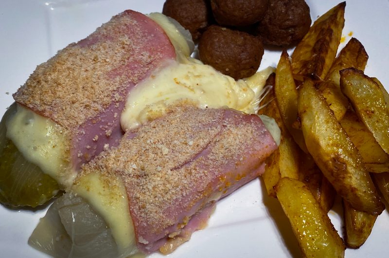 Witlof uit de oven met ham& kaas met aardappelpartjes en Vega balletjes